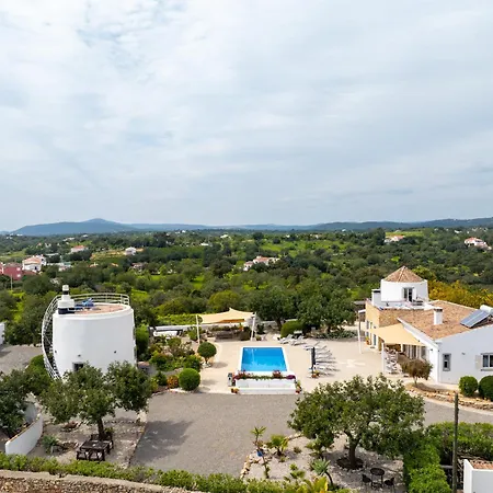 Dois Moinhos Do Vento, Villa Santo Estevao (Faro)