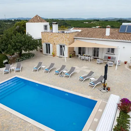 Villa Dois Moinhos Do Vento, *